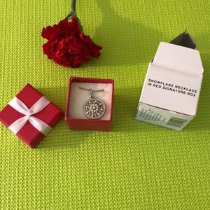 Avon snowflake necklace